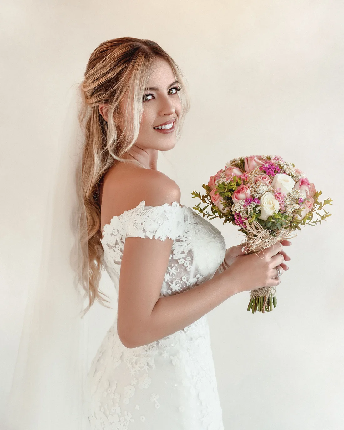 Novia preparada con EVOCA, lista para su evento